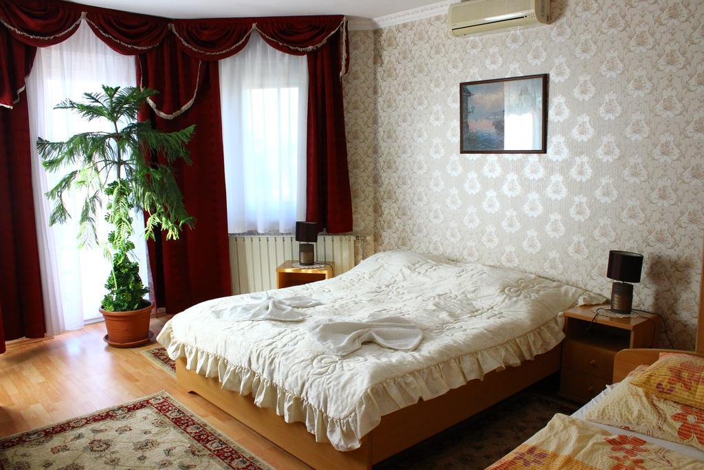 Kalman Panzio Bed & Breakfast Szeged Ngoại thất bức ảnh