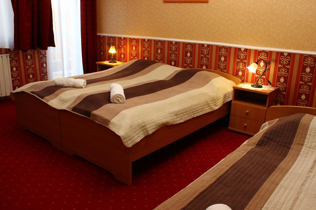 Kalman Panzio Bed & Breakfast Szeged Ngoại thất bức ảnh