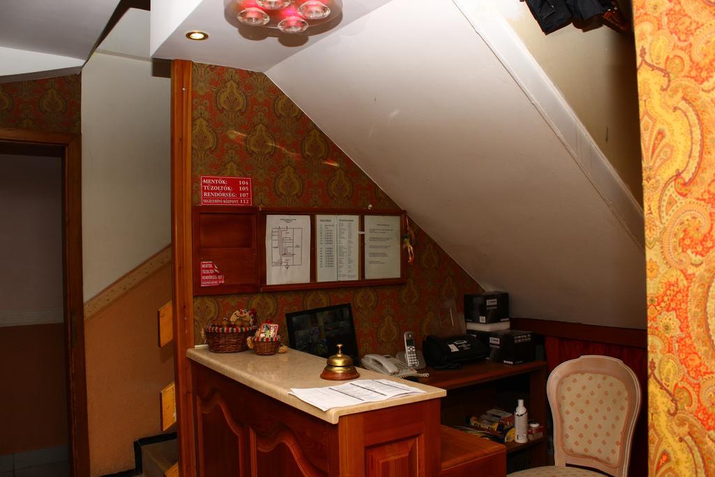 Kalman Panzio Bed & Breakfast Szeged Ngoại thất bức ảnh