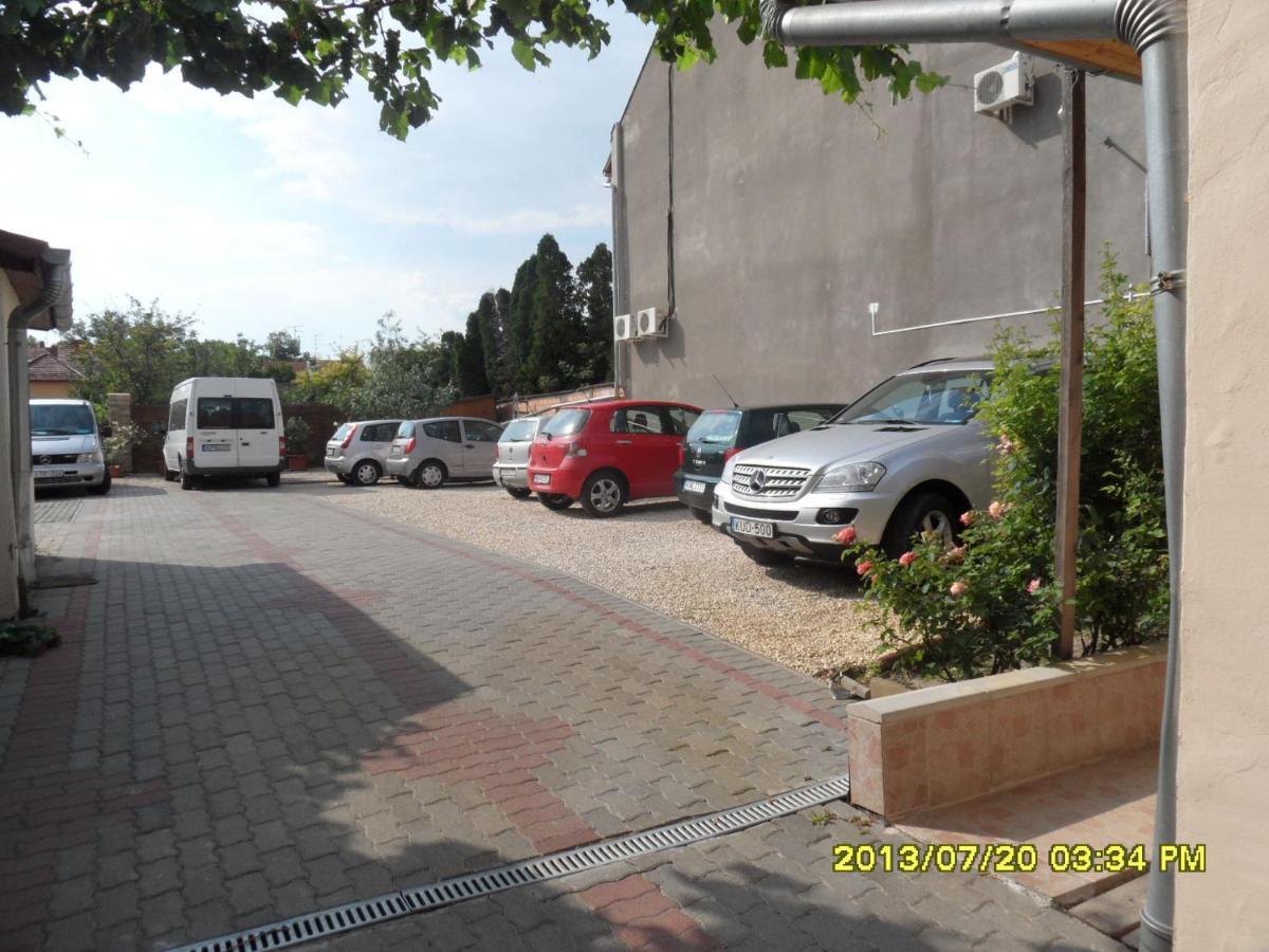 Kalman Panzio Bed & Breakfast Szeged Ngoại thất bức ảnh