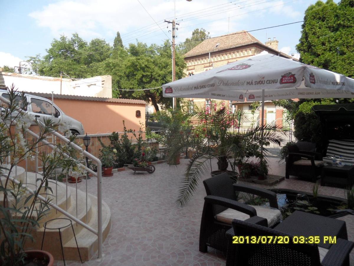 Kalman Panzio Bed & Breakfast Szeged Ngoại thất bức ảnh